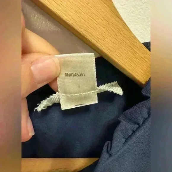 Monteau women’s navy blue long sleeve blouse with sheer top layer size medium - Picture 7 of 12